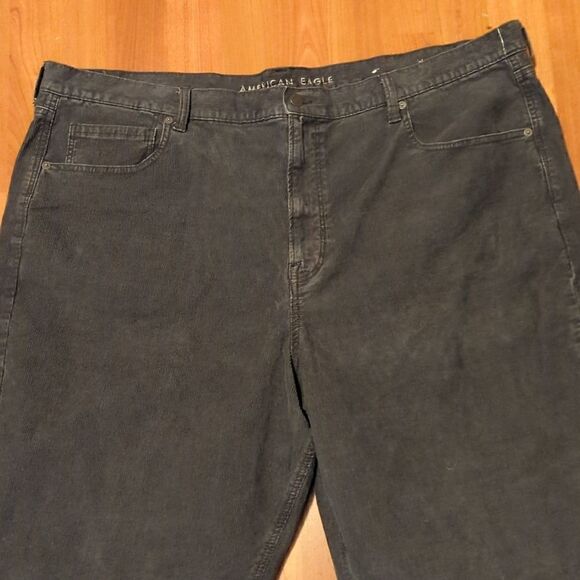 Nwot American Eagle Mom jeans grey cordoroy stretch 24R plus size - Picture 2 of 12